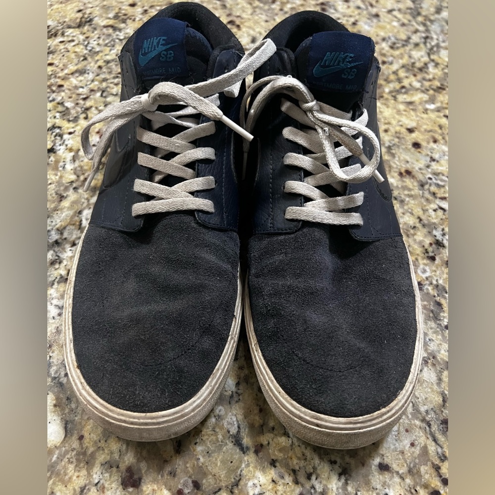 Nike blue suede shoes size 11 pre owned